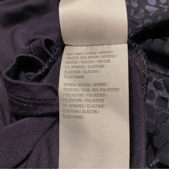 Logo Navy Blue, Long Tank with Asymmetric Hem.  Size XLarge - Picture 5 of 6